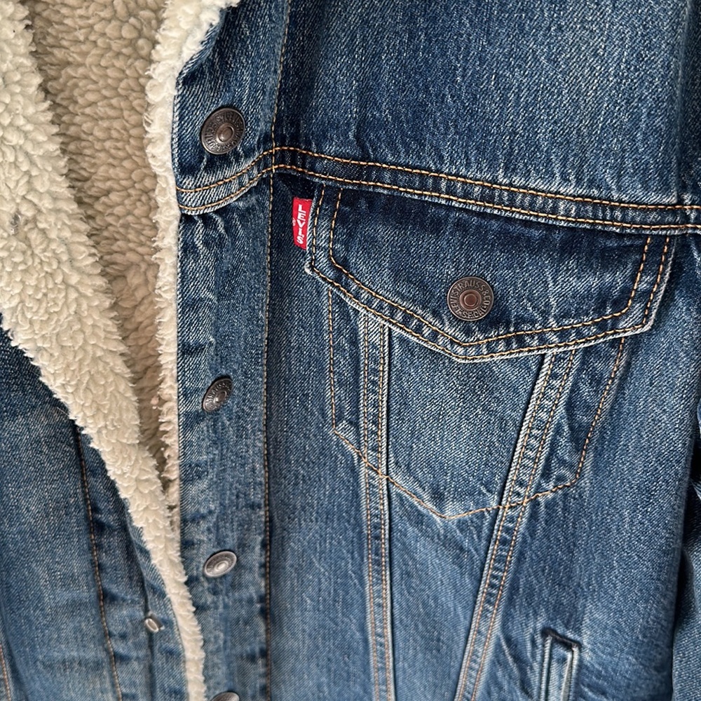 Levi Jacket - Picture 3 of 5